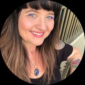 Meet your Posher, Luann